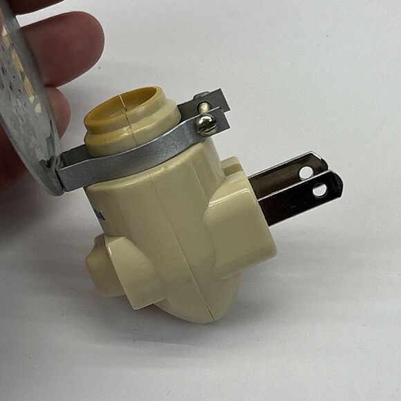 Vintage? Plug In Wall Night Light Lighthouse 4” Ship Mast Flags Bermuda Island - Picture 3 of 9